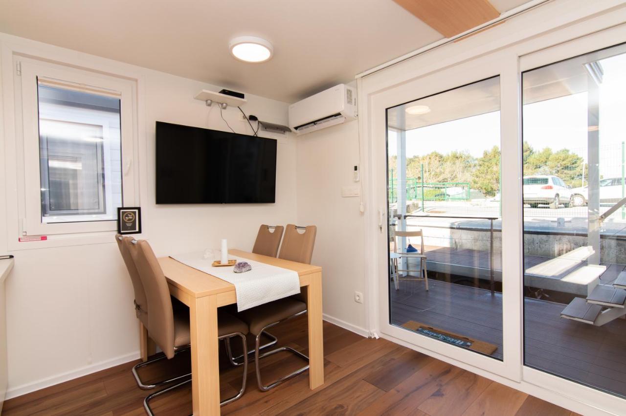 Ferienwohnung Eldamar Floating House Portorož Exterior foto