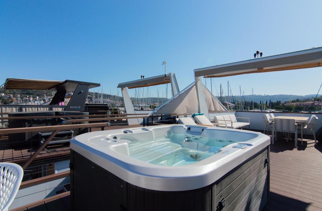 Ferienwohnung Eldamar Floating House Portorož Exterior foto